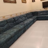 ديوان ١٢ مقعد • طبلات • نظيف