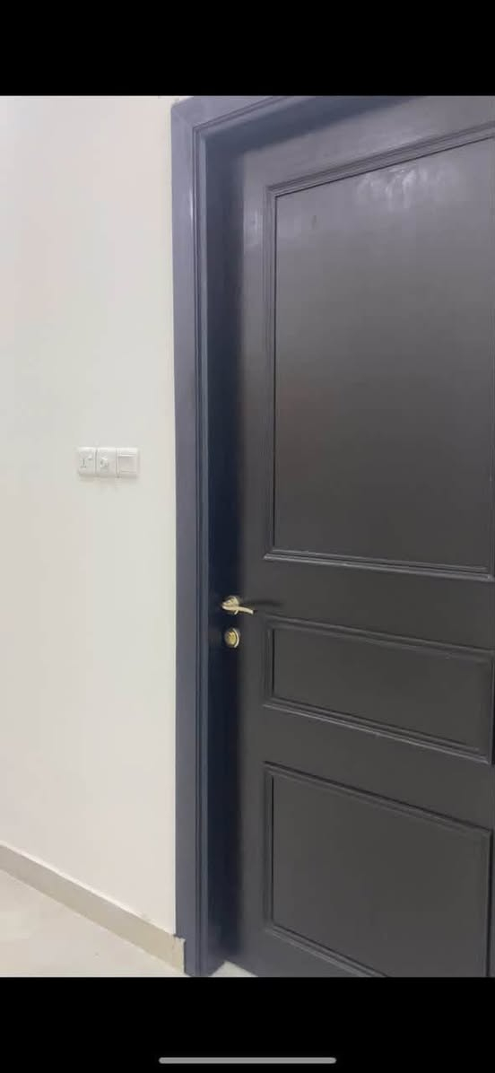 بيت ارضي في منطقة ياسين خريبط مساحة
200 متر غرفتين كبيرة وصالة كبيرة واستقبال ومطبخ حار ومطبخ بارد وصحيات داخلية وخارجية وغرفة لوندري سعر الايجار 950 الف 
***********
