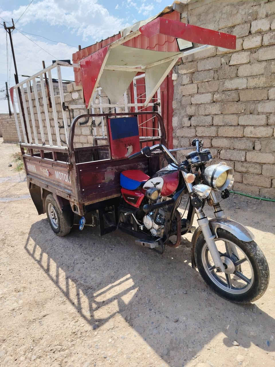 للبيع ستوتات موديل ١٦ منفيس موجود مايعوزها بس باتري وايرمنيه شقاله شاصي شرط سعر مليون وميتين تصال على الرقم *********** او ***********
