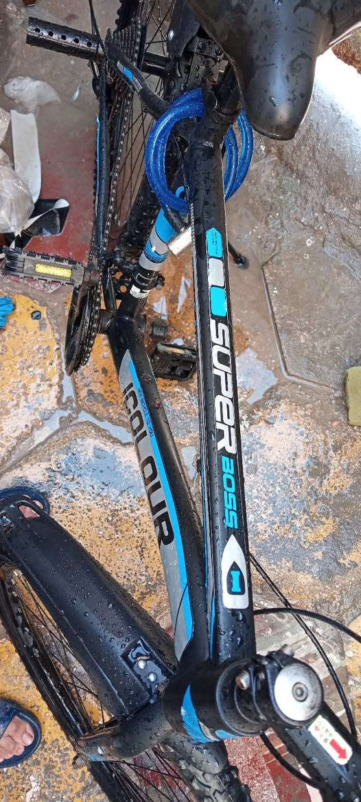 🚴‍♂️ للبيع او مروس بناتي: بايسكل رياضي نظيف وبحالة جيدة جداً 🚴‍♂️
بايسكل جاهز وما ينقصه شيء، كير وتبديل النمر كله شغال ونظيف.
⚙️ المواصفات:
الماركة: ICOLOUR (Super Boss)
الحجم: 26 ونص
السرعات: 7 نمر
نظام التبديل: ماركة Shengda
البريكات: ديسك (أمامي وخلفي)
المرفقات: ستاند (جك) للوقوف + جاملاغات جدد
📌 للتواصل والسعر:
السعر: [ 70 الف وا بي مجال بسيط بي مجال بسيط]
العنوان: [ نجف الاشرف لا يوجد توصيل]
رقم الهاتف: [ *********** ]
للتواصل: يرجى المراسلة على الخاص أو على الواتساب على الرقم المذكور النجف, العراق
