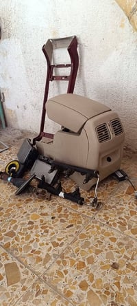 قطع غيار • ازيره • سيارة