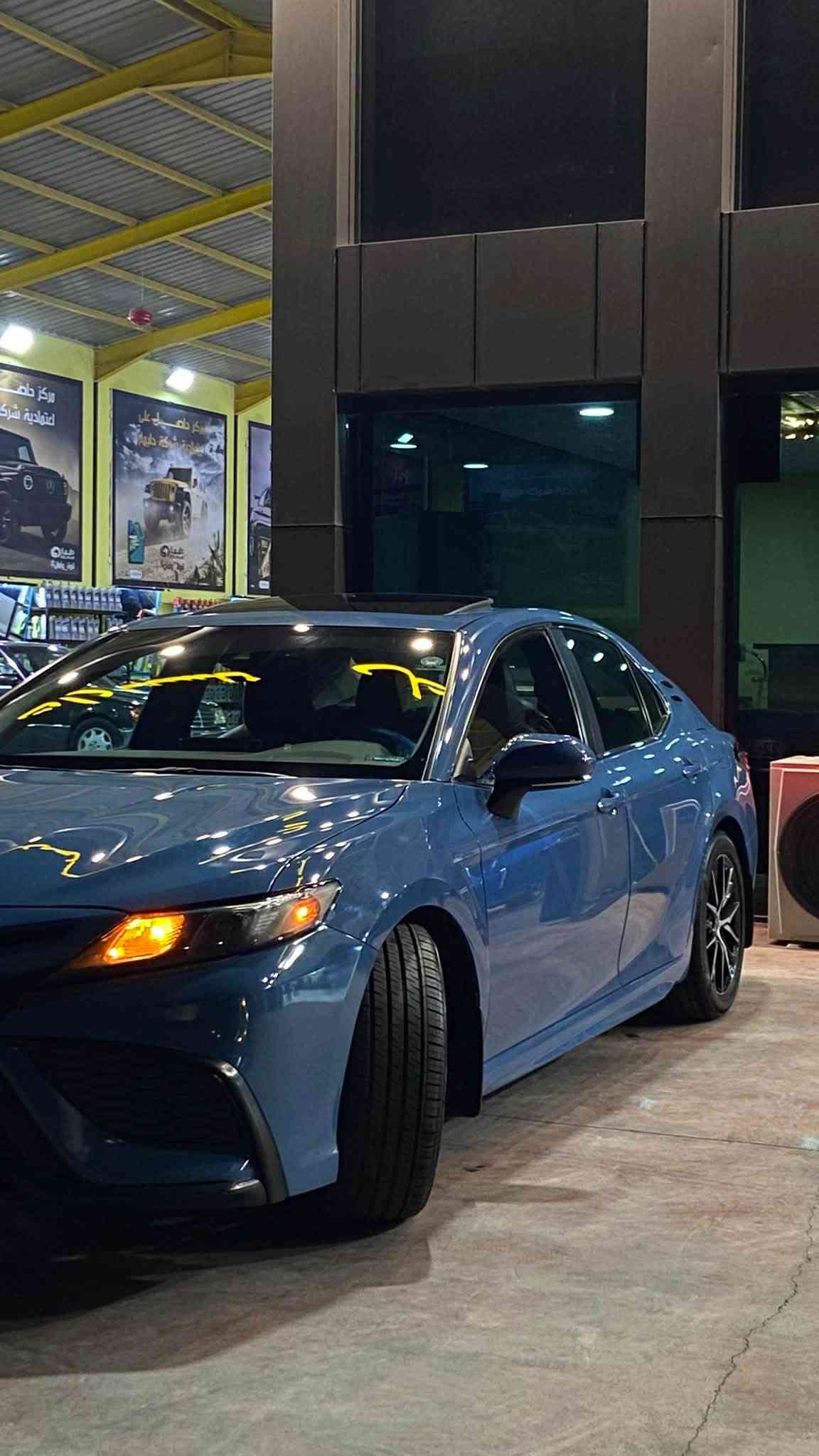 وحش اليابان 🎌
.
Toyota Camry 2023 
.
وارد أمريكي السيارة بحالة الوكالة ✅
.
ممشاة السيارة : 78 الف كيلو متر 
.
رقم أربيل ب اسمي 
.
4T1S11AK9PU155561
.
مواصفات السيارة : Se plus 
كامرة خلفية . مستشعر وقوف . فتحة سقف . بصمه . مسند الذراع . مثبت السرعه . مرايا جانبية كهربائية .نوافذ كهربائية . شاشة . نظام المفتاح الذكي . تحكم تلقائي في درجة الحرارة . مقاعد كهربائية. 8 وسادة هوائية . مصابيح زينون امامية . شاحن لاسلكي . كاربلاي . تبريد خلفي . تحذير من الاصطدام . ABS . وغيرها من مواصفات ماتخلص 
.
اخواني السيارة جديدة ونظيفه بس تريد خيال وجمالها ب الواقع احلى من الصور 🔵 . 
.
الرقم للاستفسار اكثر : 
782 844 6084
