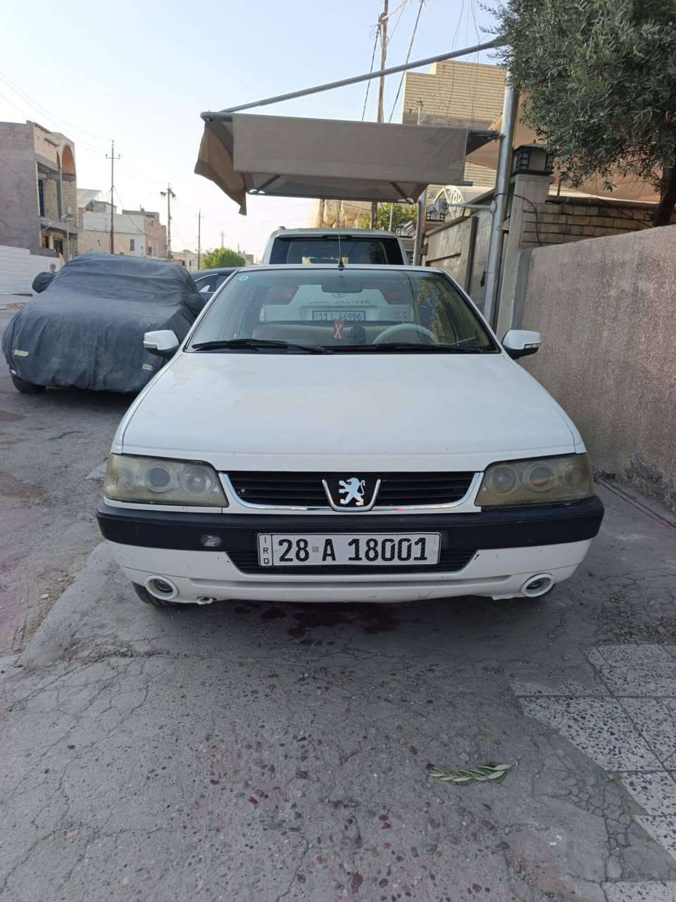 السلام عليكم
بيجو لميس405 
موديل 2013 سنويه 2030 
باسمي شرط التحويل
مكينه كير تبريد كفاله
صدر امامي خلفي جديد
تايرات جدد
السياره مصروف عليها
مابيها اي صبغ حادثها فقط جاملغ خلفي صفحه السايق مرجع بارد
السعر 44 $ وبيها مجال بسيط
بغداد الدوره شارع ستين 
***********

