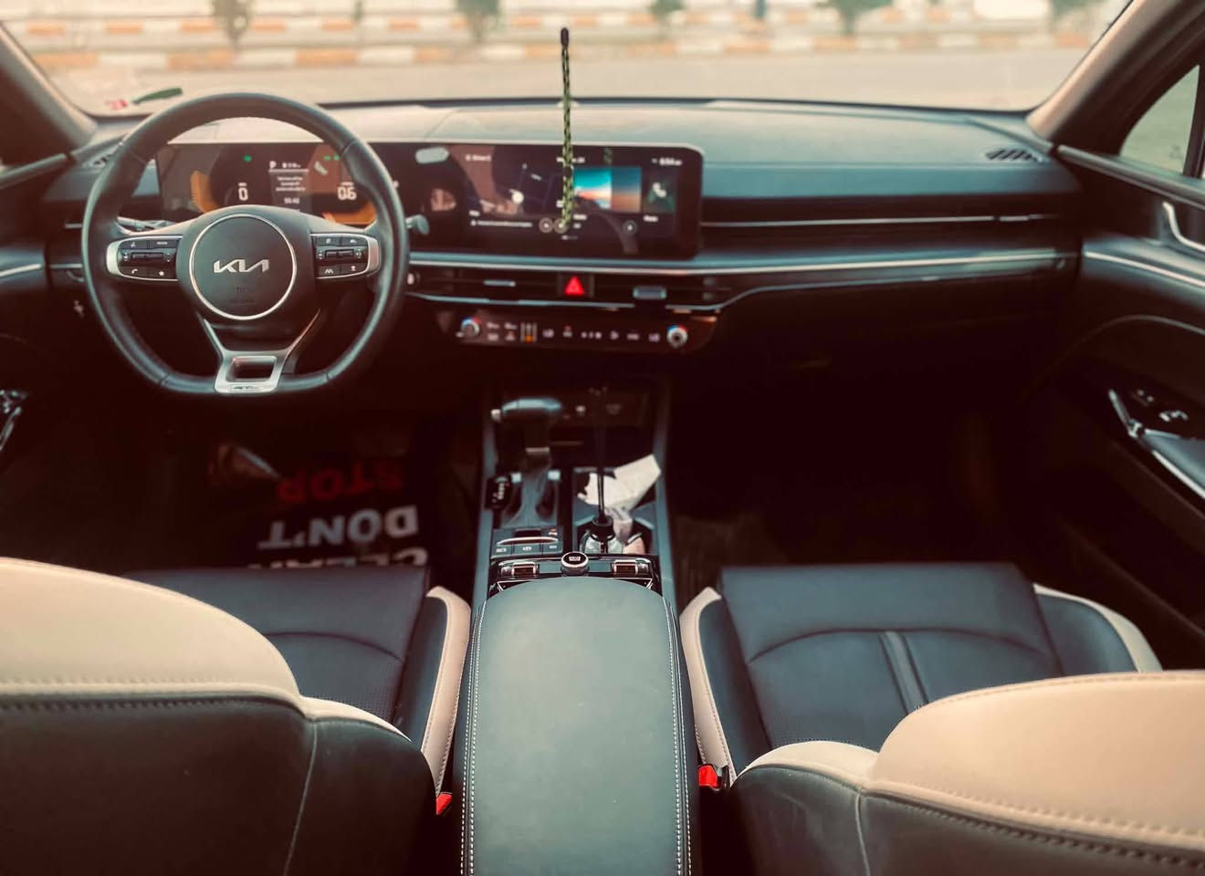 K5 2025
مكينة 2500 تنفس طبيعي 
لون رصاصي طافي بلاد المميز
جتي لاين فول عده الفتحه
حساسات امامي خلفي لارادرات محيطيه 
كشنات جلد بلادي
بصمه تشغيل عن بعد
كشنات تتفئه
كشن كهرباء 
تحديد مسار 
نقطة عمياء
تحديد مسار 
قيادة آلية
ماشية 7000كم 
مكفوله كفاله عامه
يعني زيرو السياره تخبل
 السيارة كفاله داخله تقرير
ذي قار  شهداء 
السعر 197 وبيه مجال 
او الاتصال على الرقم ***********

