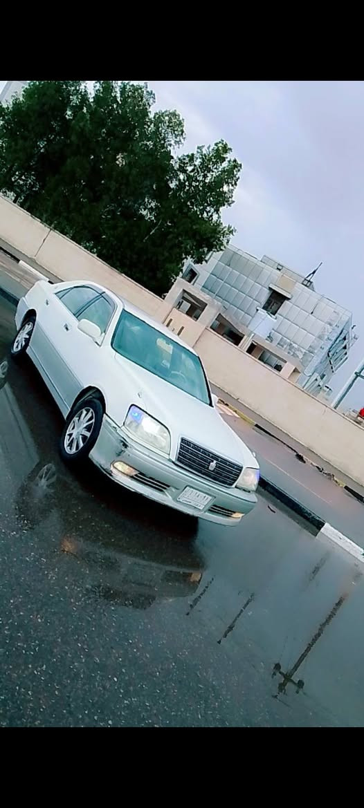 الخصيب***********.سلام عليكم سياره. جنون ملكه اصولي عليها كمرك . اربع دكم. سياره تبريد حداديه. تخم تاير سياره حلوه وجاهزه. كصه جنطه . العنوان سعر . 52بصره ابو الخصيب

