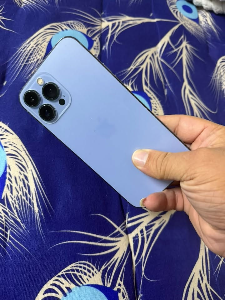 ١٣ بروماكس ٢٥٦ شرق 
بطاريه ١٠٠ 🔋
فقط الفلاش واكف
بذون كارتون
جهاز نضيف شاصيه نضيف
محدث اخر تحديث
مكاني بغداد جديده
***********سعر ٦٣٠ الف
