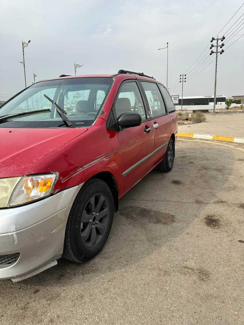 سلام عليكم سياره مازدا 2001 گير تعليك محرك محور كورلا سياره نضيفه خير من الله عائليه 7 راكب 
***********
