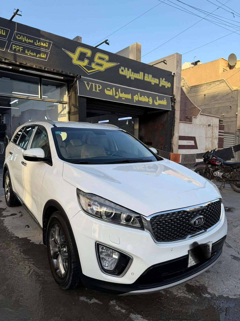 سورنتو خليجي 2018 رقم بغداد
محرك 6
سبعة راكب
بيها حادث كما موضح بل الصور ومشتغليها درجة اولى 
سيارة حيل نظيفة
سعر السيارة 190 
***********

