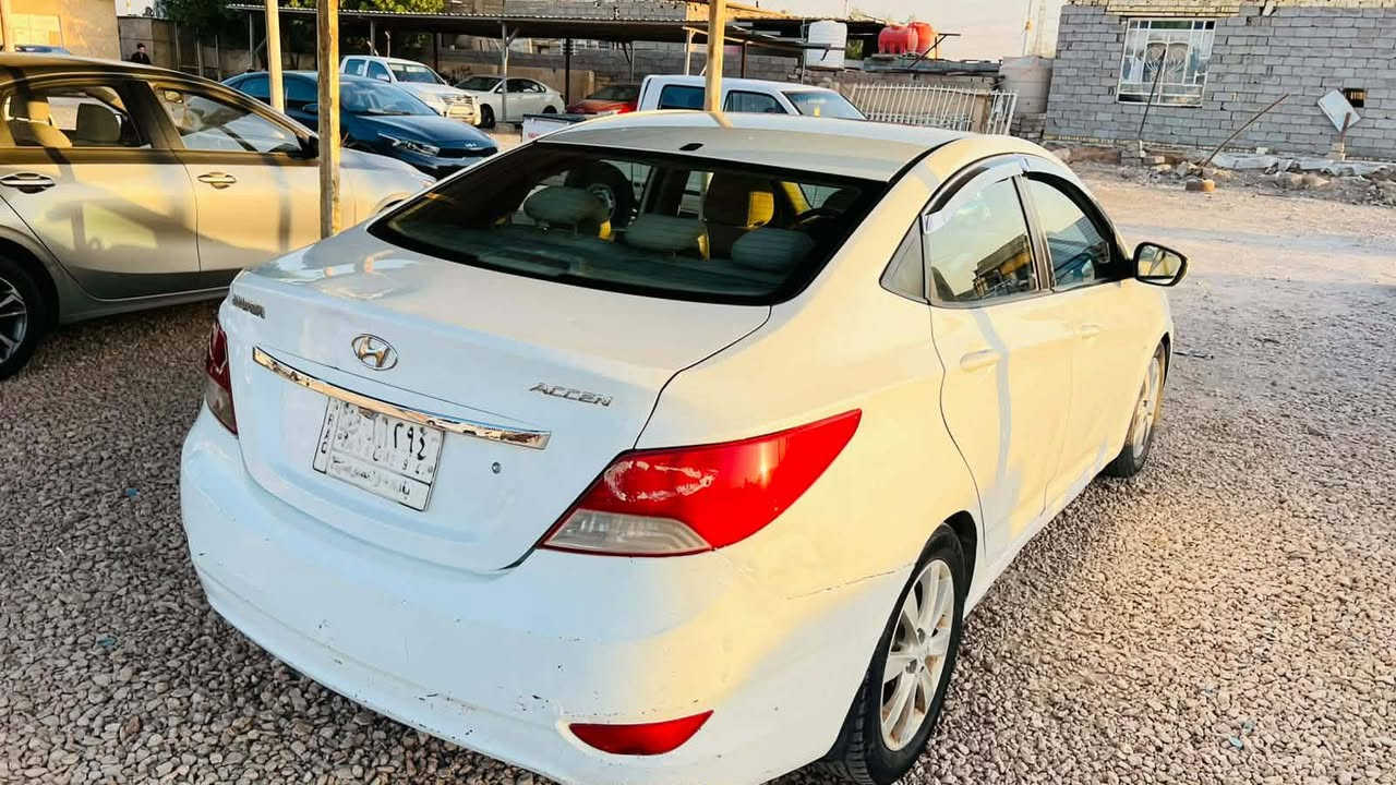 السلام عليكم اكنست خليجي ال بيع رقم بغداد مديل 14 بيه جملغ صبغ 
سياره جهازه كير مكينه 1600 عل شرط 

تبريد ثلج 🥶
مكان السماوه سعر 85 بيه مجال 

ستفسار ***********
