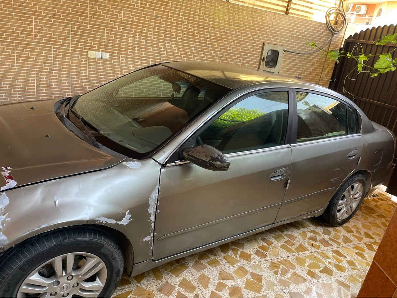 نيسان التيما 2005
سنويه بأسمي جديدة 
هزه ماصارلها شي من سقطت
مصبوغة حزام
كير ومحرك شرط محرك 2500
السعر 50
*********** موصل, نينوى
