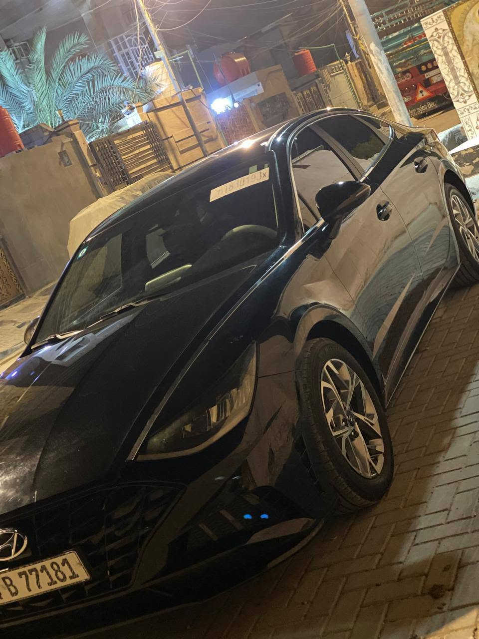 بسم الله الرحمن الرحيم 
 السلام عليكم سوناتا للبيع موديل 2023 امريكي كفاله بيها بس جاملغ خلفي حلوه السياره نضيفه وجديده ماشيا قليل كشنتات تتفا و تبريد تشغيل عن بعد رادارات كشنات كهرباء سياره فول الفولل بصمه نضيفه حلوه السياره ( رقم الهاتف *********** )
