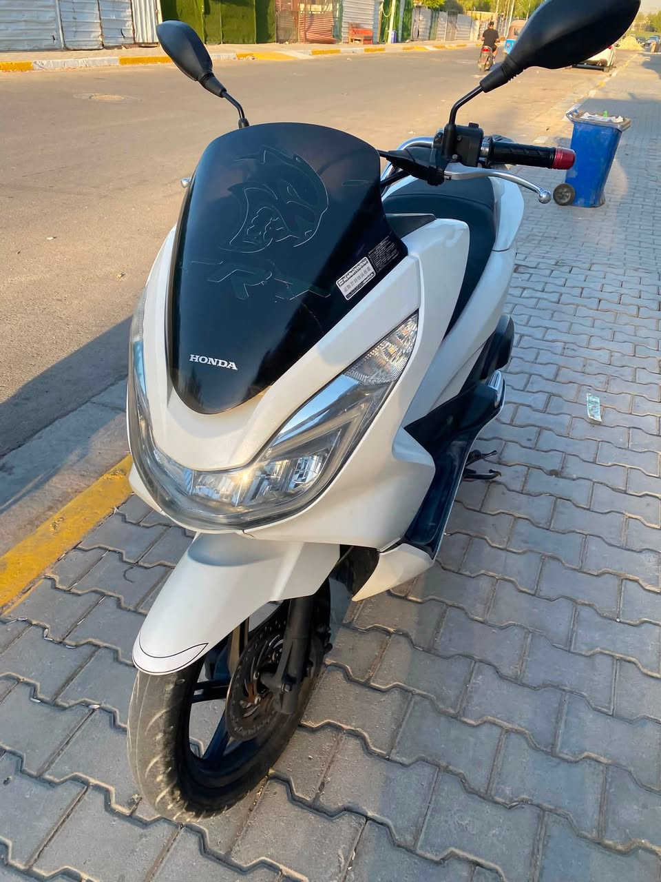 السلام عليكم Pcx  جيل الثاني ياباني  مكفوله كفاله عامه  مكينه 125حساس ازدحام وحساس ستان  دراجه مال جناي ماشيه 20 ألف دراجه خير من الله جيب فيتر وتعال شوفها  السعر ب13  رقم الهاتف***********العنوان بغداد الغزاليه
