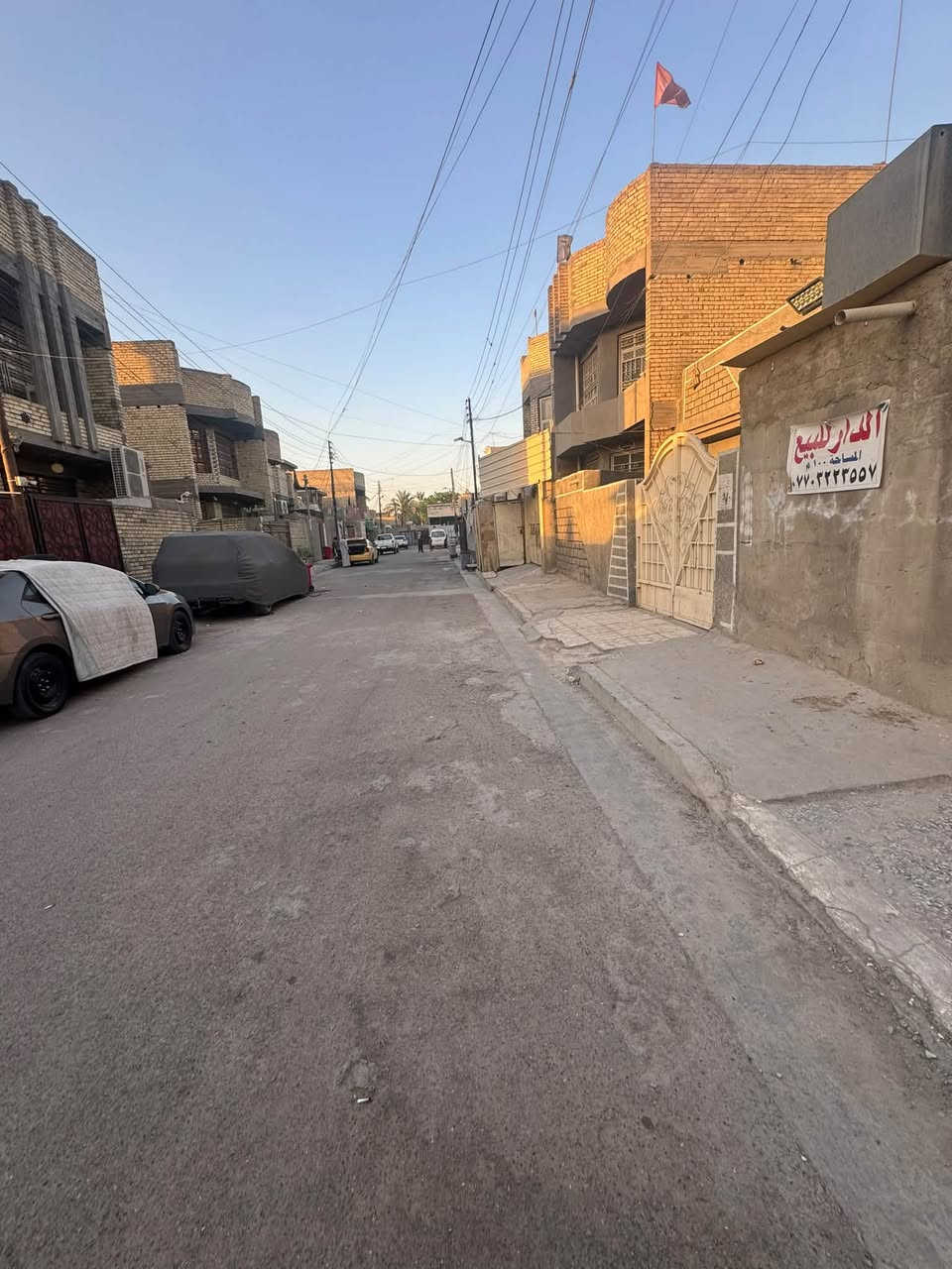 السلام عليكم بيت طابو مساحة ١٠٠ نزال ٢٠ واجهه ٥ قريب ع شارع مسافة ٣٠ متر عشارع متوفرة كافة الخدمات كهرباء مي مدارس مستوصف كله قريب للبيع السعر ٩٥ قابل للتفاوض للاتصال ***********او مراسلة الصفحه
