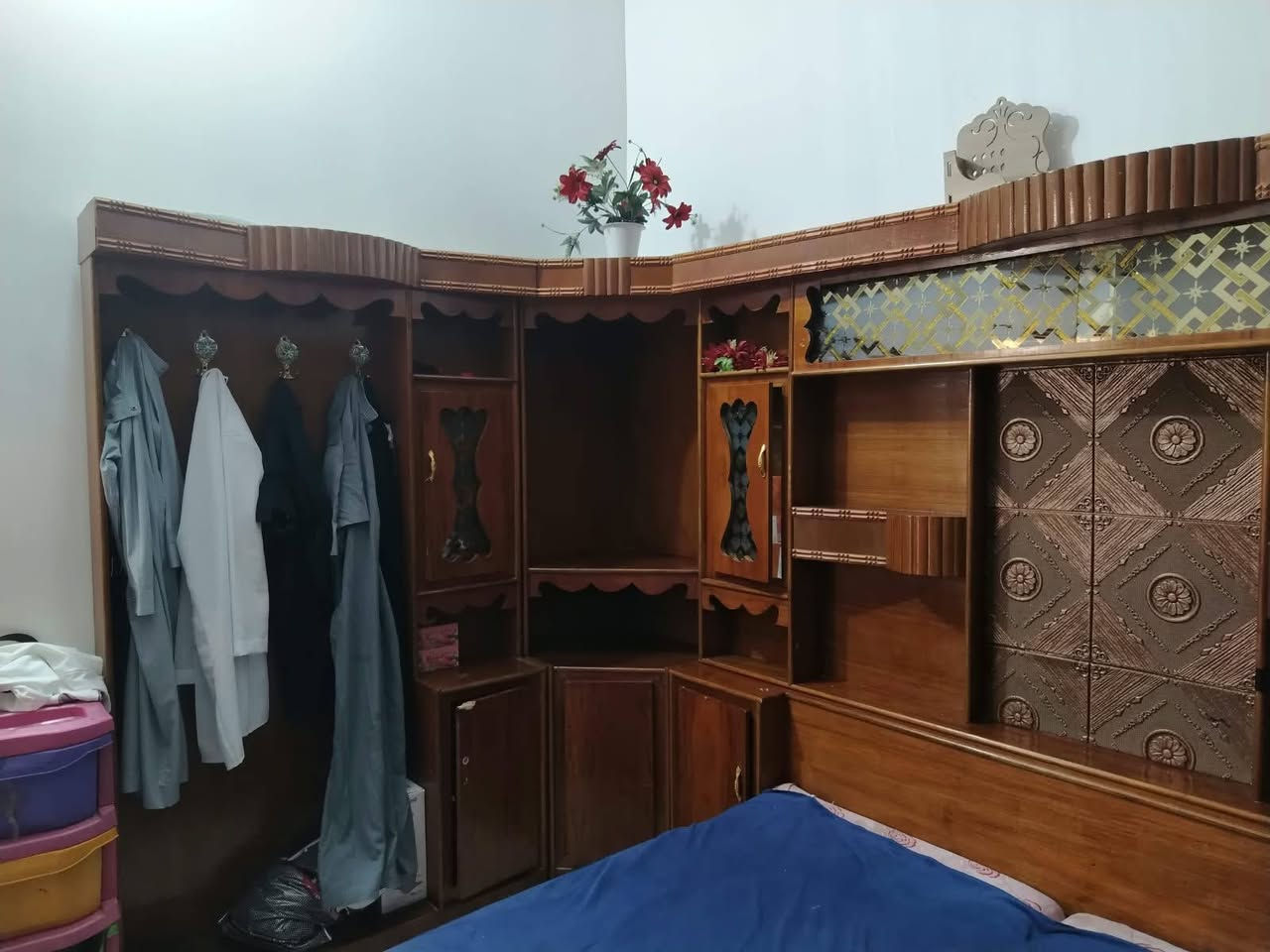 غرفه البيع سعر ٨٠٠ الف ستفسار ***********
