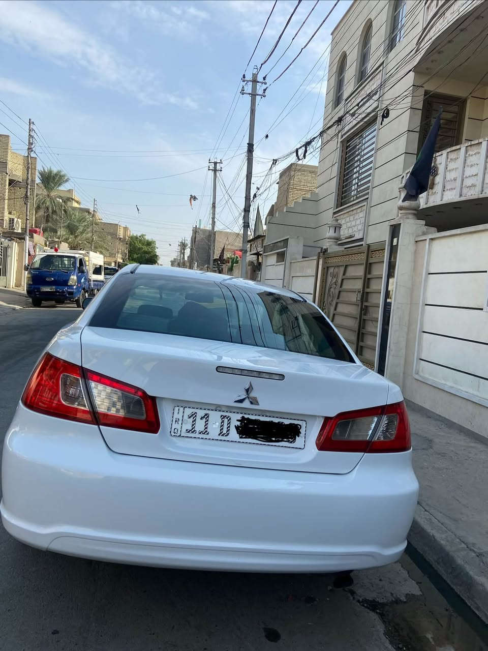 ميتسوبيشي كلن • ٢٠١١ • بغداد