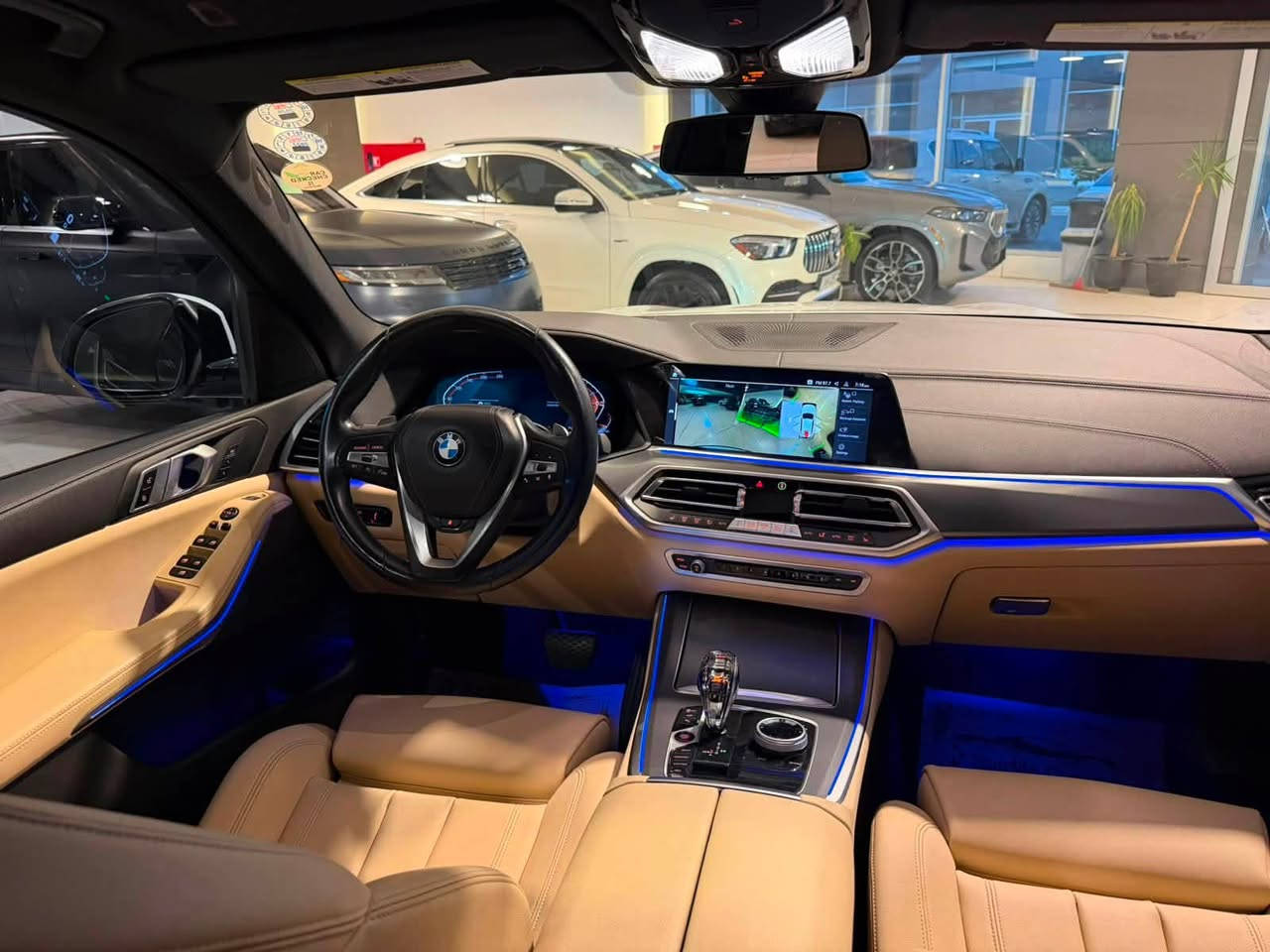 سعر جدا مميز 🔥🔥🔥
‎ السلام عليكم
للبيع فقط
ا BMW X5 kit M package X Drive
محرك 6 سلندر توربو (b58 ) ارغب مكينة موديل 2022
فول مواصفات (5 كامرات  وداتا شو وبانوراما وشباك لد و بيهة انارة متغيرة واوتو بارك وداخل ابيض بلادي  وبصمات وحساسات وصندوك كهرباء وكشنات خزن وجلد وكهرباء وتدفئة و انارة الشارع ورادار امامي وخلفي وبعد هوايه مواصفات وماشية 50 الف 

وارد امريكي بيها فقط الدعاميه ،الباقي بدون صبغ او تبديل  وبدون دواخل او ايرباك وگير ومكينه وحداديه وخللات كلها بشرط  
🚨رقم وفحص وهزه كله جديد
🚨السيارة مضللة وبيها باج تضليل من المرور لمدة سنة
السعر : 370 $ ورقه 
‎للاستفسار :***********
العنوان:السليمانية المعارض الجديدة معرض (الجاف)

