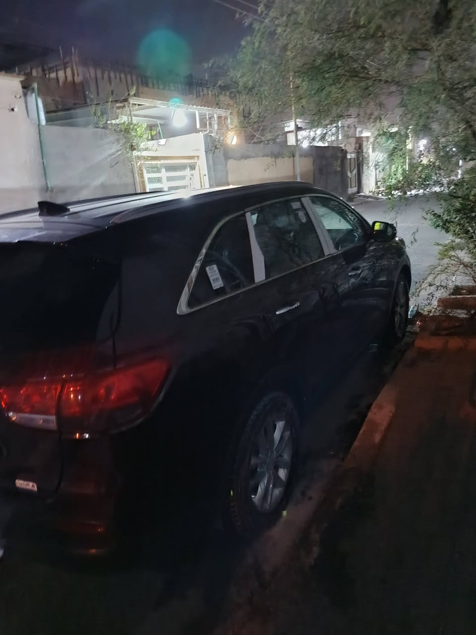 السلام عليكم سياره سورنتو موديل 2018واردامريكي حادثه بس دعاميه والباقي كفاله الاستفسار الاتصال ع الرقم ***********واتساب
