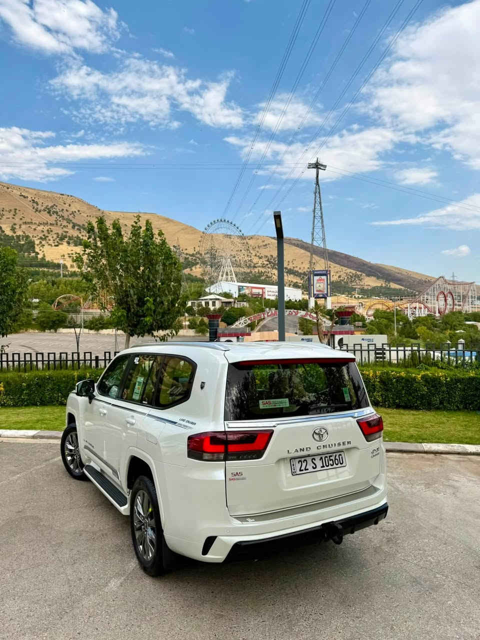 Land Cruiser 2024. V6 GXR. LIMITED TSS.  🔥(SAS)

تويوتا  لاندكروزر ساز 2024
* ⁠الفئة:.LIMITED / GXR ام ضمان
* العداد ( 67 الف كم )
* ⁠ضمان تويوتا العراق ساز شاشات تطبيق
* رقم أربيل بأسمي
* محرك 6 سلند ()
* عدتها مال الشركه بالكامل موجوده 
على وضعهن مع 2 بصمة
* بصمة تشغيل عن بعد
* بصمات ابواب 
* اناره خارجيه ترحيبيه مع انارة ارضيه شعار لاندكروزر بلاك
* ⁠شاشة دجتل 
* كامرات (360 درجة)
* فتحة سقف (سلايت)
*كشنات جلد بيجي
* كراسي كهرباء
* ⁠تبريد كشنات
* ثلاجة وسطية
* جنطة كهرباء 
* ⁠شاحن وايرليس
* ⁠حساس امامي خلفي 
* ⁠مري طي كهرباء 
* وباقي مواصفات  
*
سعر:(679$)💣💣💣 بيها مجال

مكان السيارة 
 سليماني /
رقم صاحب السيارة :***********
