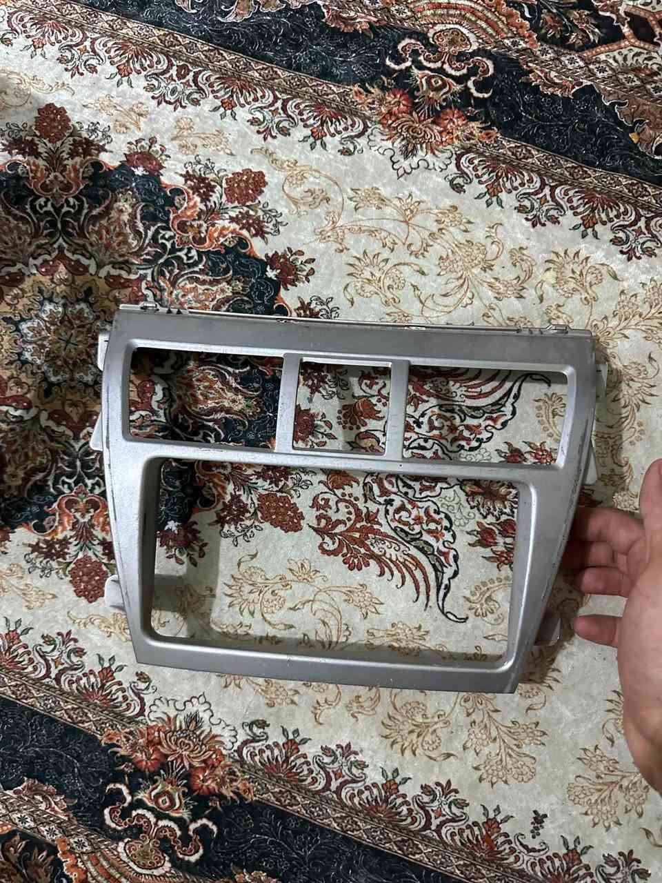 سلام عليكم عندي استيرن  مال يارس ومسجل والعطر مال مسجل كلهن ب75 الف مكاني بغداد العامريه ***********
