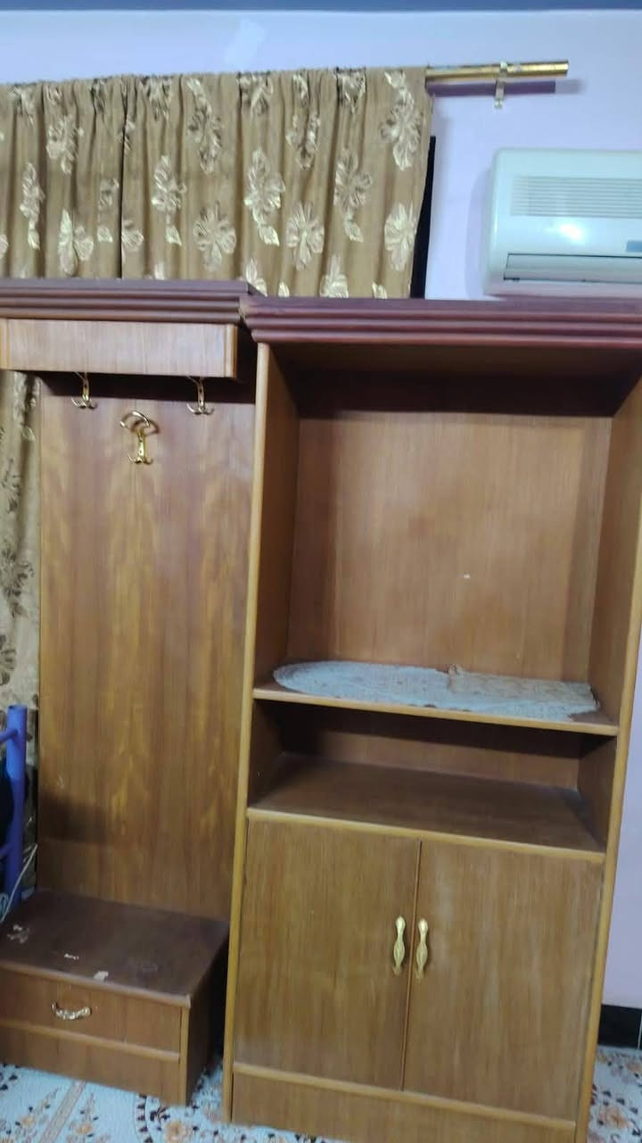 للبيع غرفة نوم عراقيه تكمه نضيفه جدا ب 750 وبيها مجال العنوان بغداد الكريعات اتصل ع رقم *********** مكلفه بالنشر
