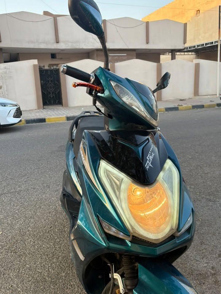 سلام عليكم دراجه سكنس لل بيع موديل 2024 دراجه كفاله عامه ما ماشيه   ما ماشيه فقط  ب بيت  بطارية جديده كلج ادامه كامله قايش جديد فقط اصعد او سوق فقط جام دشبول مكسور سعر 500 مراسله واتساب فقط عنوان نهاية شارع القدس من طرف جسر ساحة الاحتفالات ***********
