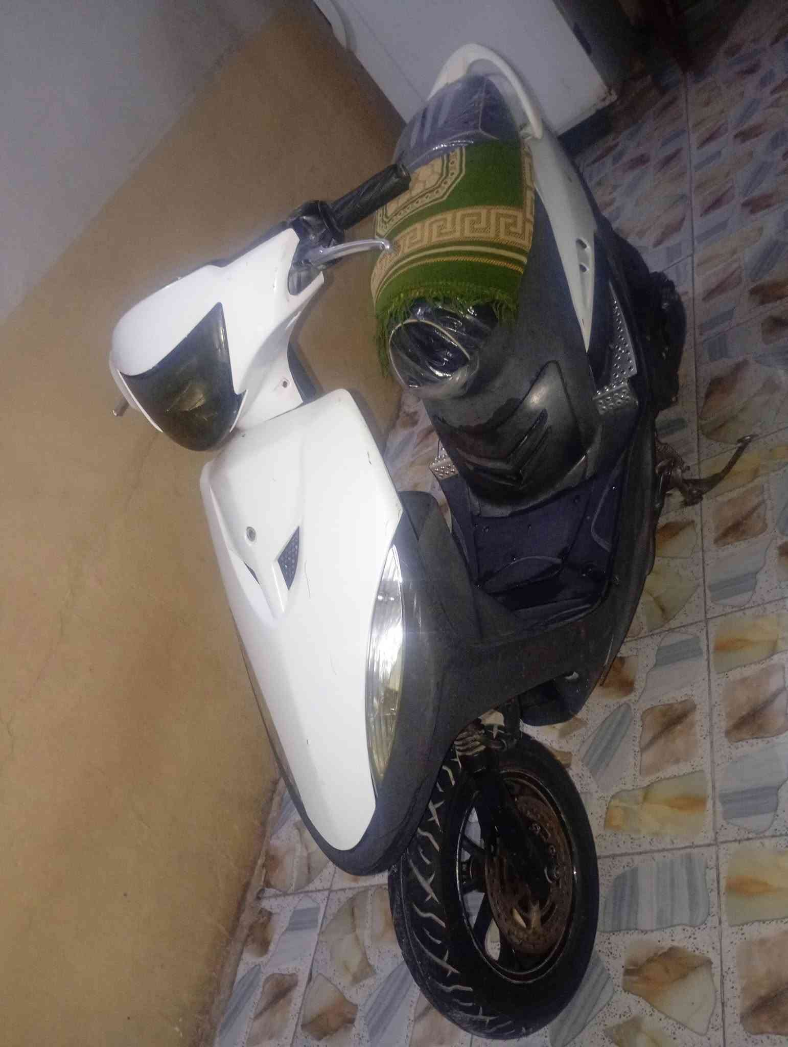 سلام عليكم ماكس عدله  بوشه 55 بلاد بيهه كفر اربع ولفات بلاد دراجه بيهه دزويد
شيال رياضي 
يدات رياضي+عنبار 
ويل رياضي+قطره 
سلف 55 قبق فلاوين رياضي 
دراجه صارلهه شهرين من طالعه من الحمداني 
مكاني كربلاء كنطرت السلام السعر 750 وبيهه مجال لشراي 
اتصل وبيك خير وتدلل ***********

