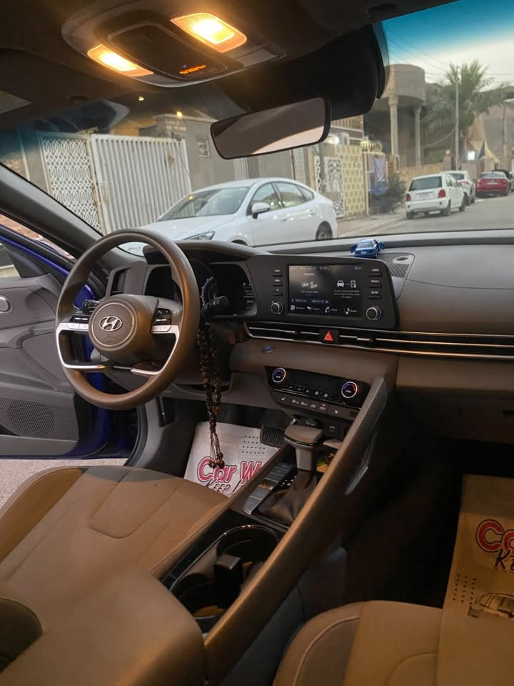 سلام وعليكم النترا هايبرد رقم كربلاء
ماشيه 21 ميل السياره كارتون حادثها جاملغ 
وبنيد بيها دواخل السونار مرفق بالصور
السياره نص فول 
مكان كربلاء السعر 
130 وبيها مجال  

***********
