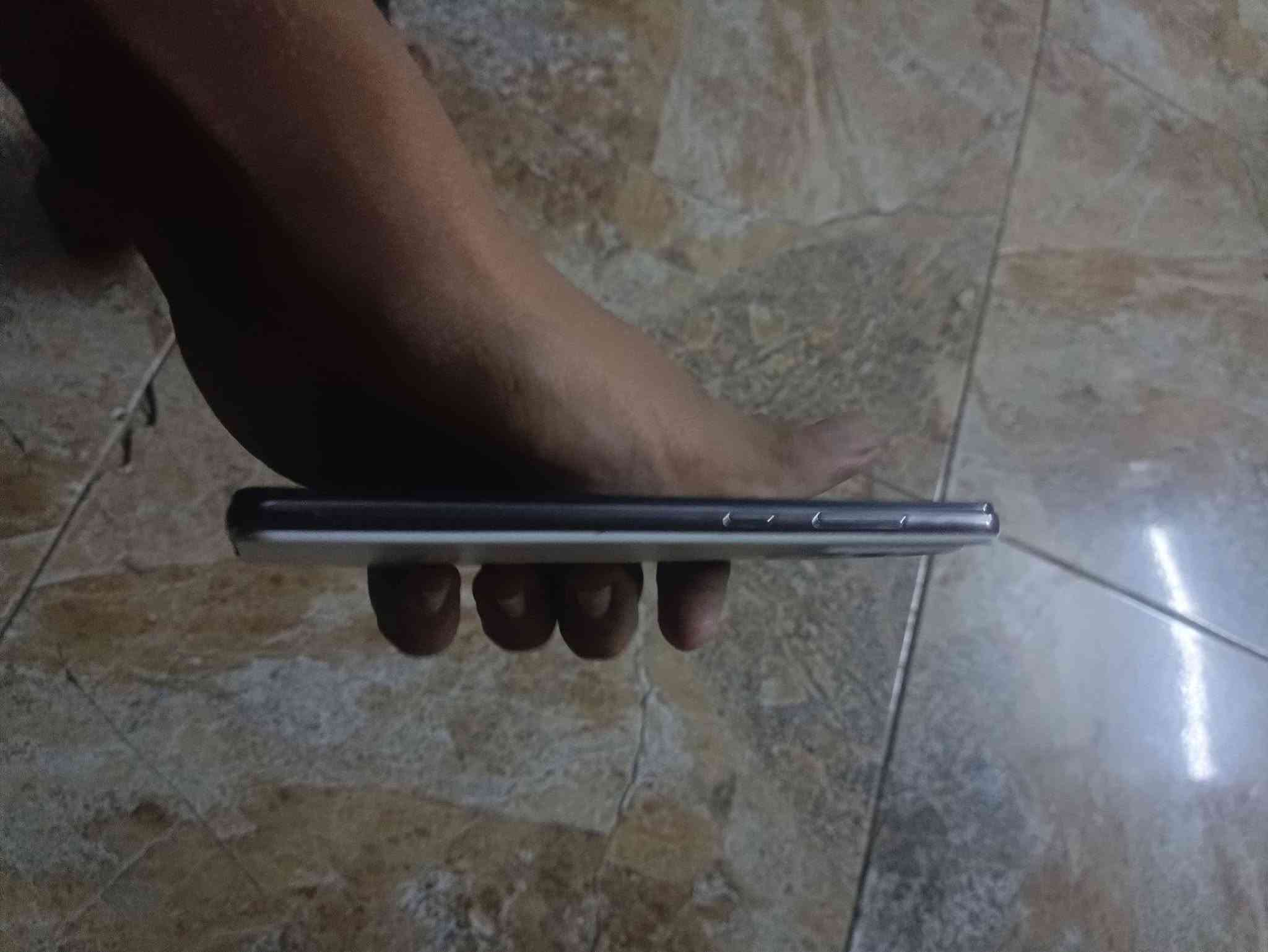 سلام عليكم تلفون سامسونج a52جهاز يخبل مبدل شاشه وكال ام الفريم بصم اصبع بشاشه شغاله كله شغال لايعلك ولا يحمه صوت كاميرا فول وضوح شاصيه زلغ ما بي ذاكره256عشوائيه8سلاسه فول تلفون مال بيت الله شاهد لسعر175وبيه مجال مكاني بغداد شعله ***********

نص مكتوب في الصور:
- رائع! لقد تم تحديث تقرير العناية الخاص بك. تعرف على ما فعلته خدمة العناية بالجهاز للحفاظ على هاتفك بحالة جيدة. البطارية ٣ س ٥٩ د متبقي يتوفر ٧% مكان التخزين ٢٣٠,٤ ج.ب متوفرة ٢٥,٦ ج.ب | ٢٥٦ ج.ب الذاكرة ٣,٩ ج.ب متوفرة ٣,٤ ج.ب | ٨ ج.ب حماية التطبيق غير مفعل الأداء التحسين التلقائي عناية إضافية