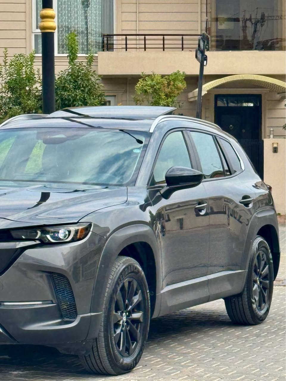 MAZDA CX-50 2025 primuem 
مواسەفاتی پریمیومە دەرگای دواوی بۆیاخە ئێرباگ بەس سوکان تەقیوە سەیارەکە ڕەقەمەو بە ناوی  خۆمانەوەیە توحویلو خەرامە بە شەرت ٢٠٠٠ کلم ڕۆشتوە هسابکە هەر سفرەو ڕەقەم کراوە 
*********** السليمانية, العراق
