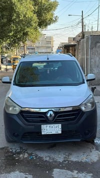 🚗 للبيع رينو لودجي 7 راكب – موديل 2014  رقم بغداد  🔹 تبريد منظومة جديد...