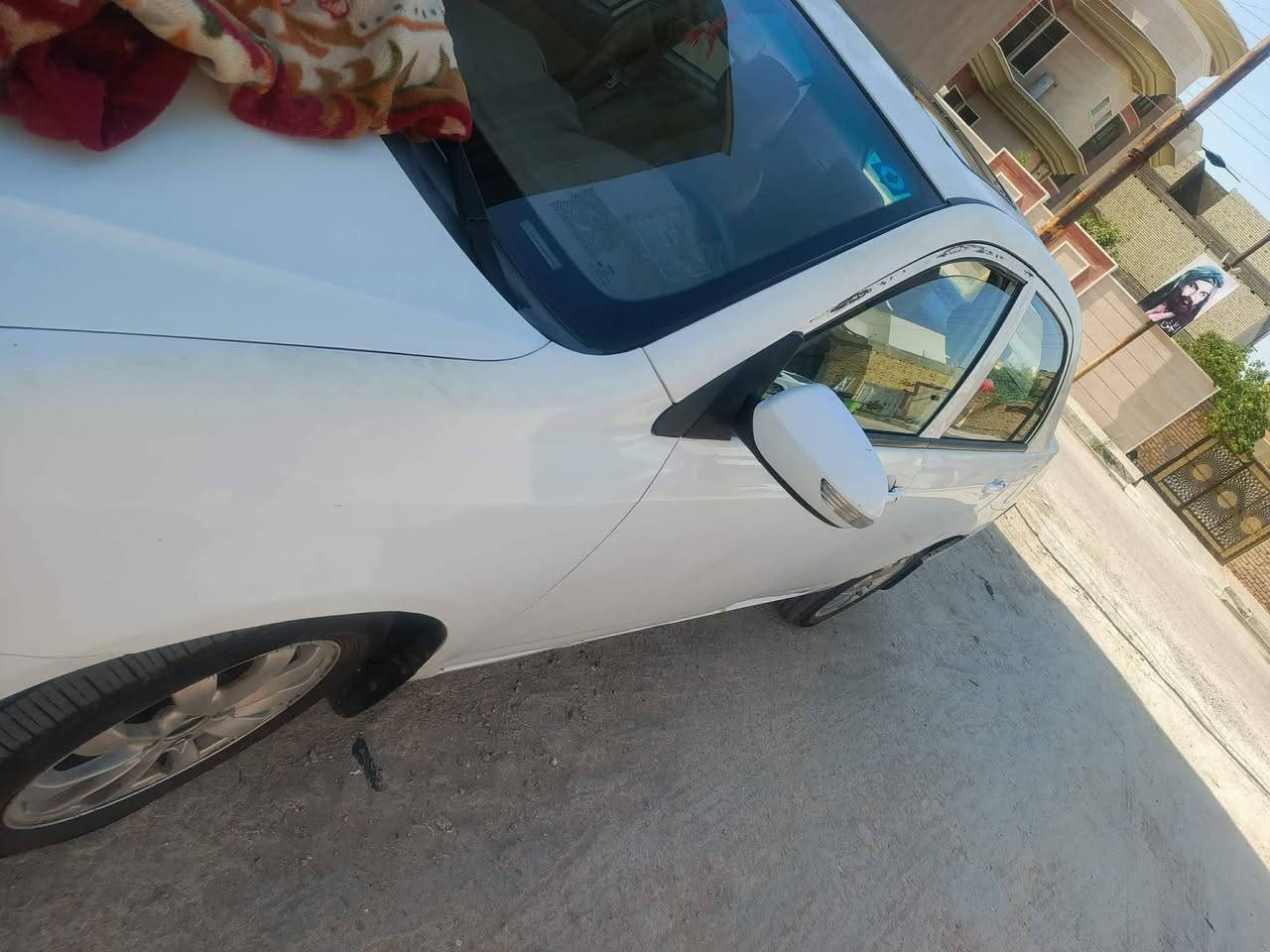 ByD2013للبيع السيارة مكفوله كفاله عامة ماعدا طخات بسيطة ب53الاستفسار الاتصال على الرقم ***********
