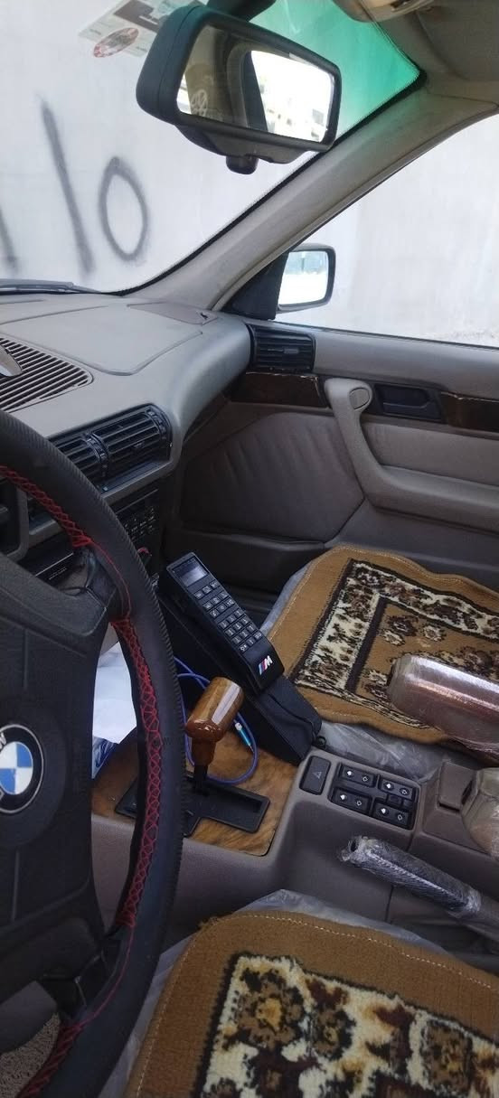 Bmw 1994 525   مشروع وطني رقم 
كركوك نيلي  محرك كبس  شرط بدون بخار كير اوتوماتيك 
سيارة بسمي لحد 2029   كوبون بنزين
مواصفات... دواخل اصفر لوك 
كوشن جلد . تحكمات كوشن كهربائي
 سقف سلايد كهربائي 
 قفل مركزي 
4 جامات كهربائي 
مرايا هيتر + تحكم كهربائي 
 ساج فورمكا
دبل جكمجة
دبل ايرباك استيرن ايرباك
سيارة كود سكيوريتي
بردة جام ورا كهربائي 
تايرات اندنوسي + ويل حسير جديد
صدر دبلات بشرط 
دعامي بلاد 
تبريد شغال 

ABS
بدون اي نقص شرط تحويل 

موبايل ***********  شراي يخابر كركوك, العراق
