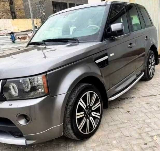 سلام عليكم 
للبيع 
رانج روفر  موديل 2010 
RANGE ROVER 
السياره رقم بغداد الجديد هزه وسنويه جديد
كير مكينه كفاله مكفول
السياره كلش جديده 
مواصفات فول
تخم تايرات جديد
بصمه تشغيل بصمة بيبان بصمه 
السياره مكينه ثمانيه سلندر العادي بدون سوبر المرغوب شلعه ومعدل فول
السياره كشنات جلد 
2 كشن كهرباء
ستيرن كهرباء
كشنات تدفئة
شفتات ستيرن 
مري جانبيه كهرباء وتنزل من ترجع 
شاشات خلفية للصف الثاني 
فتحه سقف 
بجم زنون
 بوب بصمه 
فتحة سقف
أناره ترحيبيه 
خزن ميموري
كامره خلفيه
هاندبريك كهرباء
٨ وسادات هوائية
خمس وضعيات قياده 
السياره جكات تصعد وتنزل 
تحكم ستيرن جوبلسات صدر خلفي امامي جدد
سيارة نظيفه جداً
 مكان بغداد 
للاستفسار***********
شراي اتصل بي واتساب
