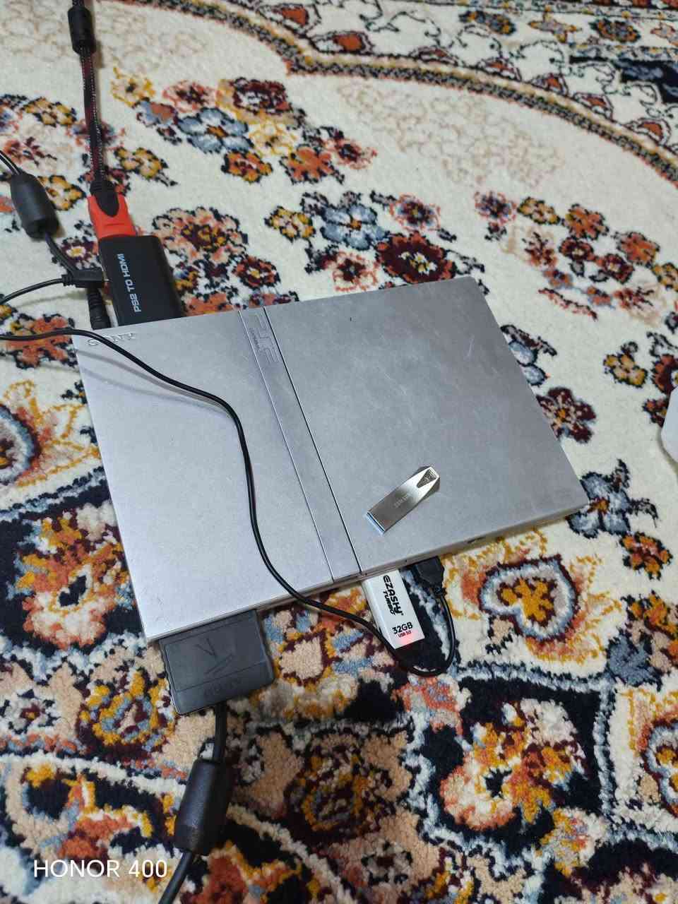 سەرەتا بەناوی خوا پلەی دوو بۆفرۆشتن ئەو شتانەی کە لەگەڵیەتی 
2 دەسکی تازە 
2 فلاشی یاری 
میمۆری 
ڕەبتی HD
نرخی 40 هەزارە هەرکەس ویستی نامە بنێرێت یان تێل بکات ژم . *********** السليمانية, العراق
