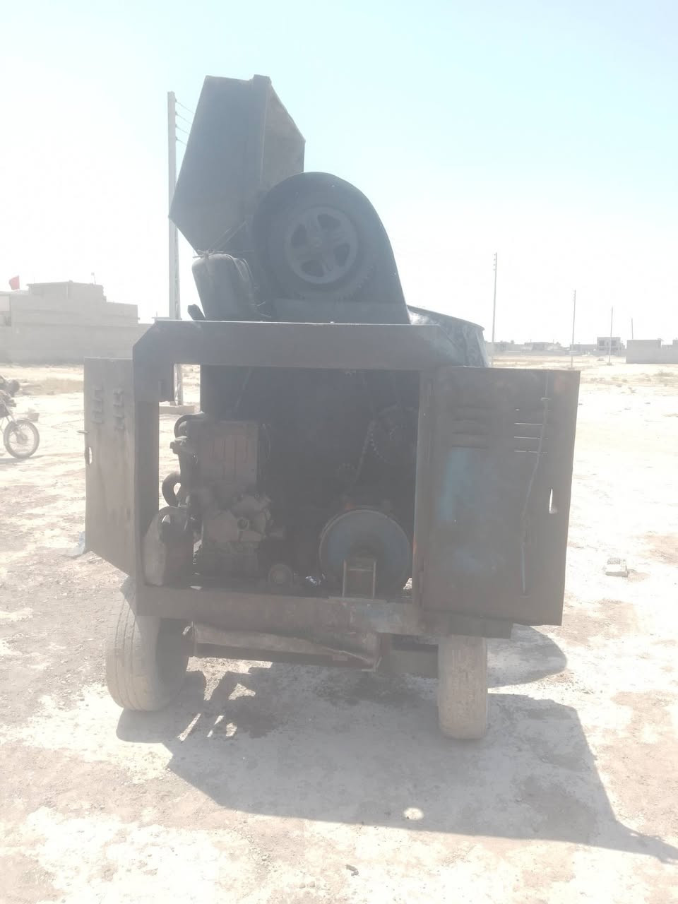 السلام عليكم خباطة للبيع جاهزة شرط الشغل سعرها مليونين وربع وبيها مجال 
الي يريدهة يتصل على هذا الرقم ماجاوب ع الفيس
***********
