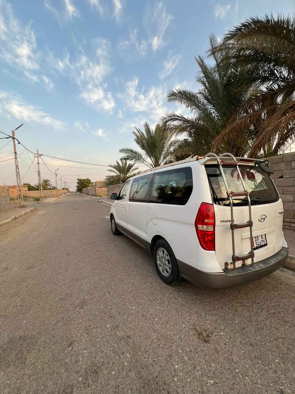 سلام عليكم ستارك موديل 16 شكل القديم  بيه ربع من البنيد بدون صبغ و  بارد بل ذيل الخلفي شبر و محرك تبخير بدون تنقيص  سنويه جديده ورقم إنكليزي  مكان واسط *********** بي واتساب

