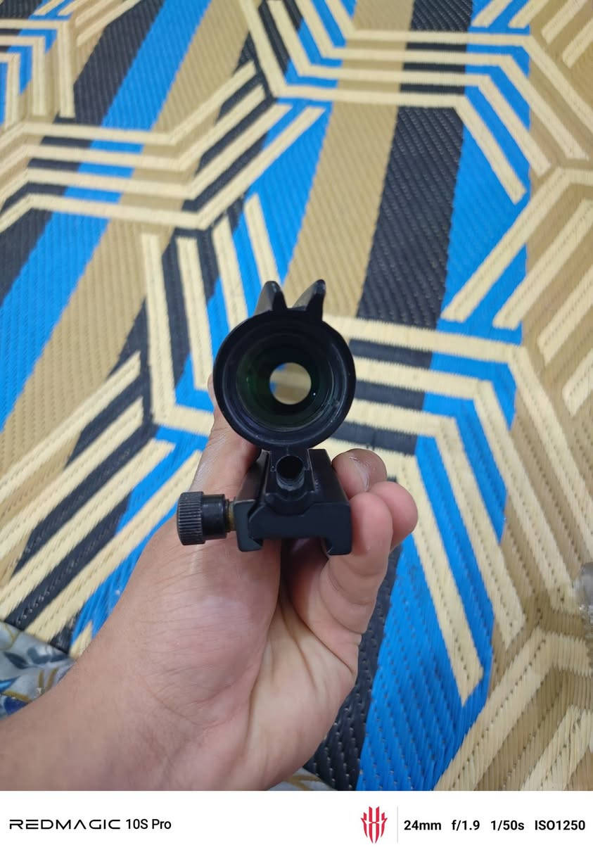 سكوب 4للبيع ب75وبي مجال للاسفسار ***********

نص مكتوب في الصور:
- REDMAGIC 10S Pro 24mm f/1.9 1/50s ISO1250
- REDMAGIC 10S Pro 24mm f/1.9 1/33s ISO800
- REDMAGIC 10S Pro 24mm f/1.9 1/37s ISO1250
- REDMAGIC 10S Pro 24mm f/1.9 1/32s ISO1000