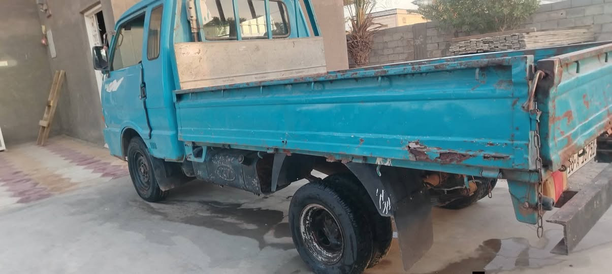 كيا حمل موديل ٩٥ رقم بابل بسمي انكليزي سنوية لنهاية ٢٩ شرط مداور عقد مروري بنفس اليوم. محرك ٢٧٠٠. كير و اكسل وشاصي و رقم شاصي مكفول سيارة تخم تايرات كامل جديد و باتري وسلف جديد و حدادية جديدة. نقص فقط باور ستيرن و كهرباء السكنات الخلفي.
للعلم سيارة استخدام قليل و بيع مستعجل بسبب العازة
جاهزة مال شغل والحمد لله
مكاني السماوة ٤٧ وبيه مجال قليل للشراي
*********** اتصال
*********** واتساب
