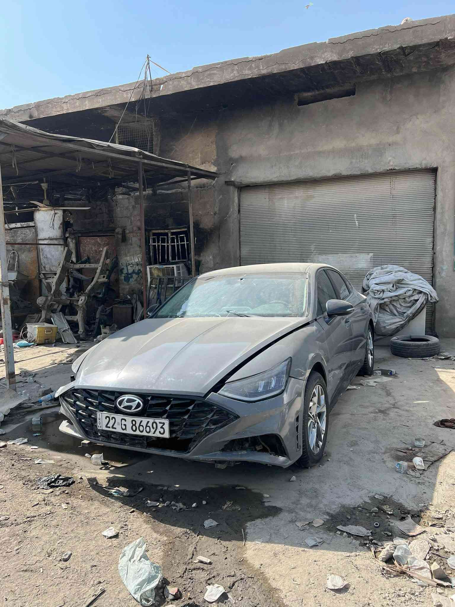 سونانا وارد أمريكي موديل 21رقم أربيل لون سمنتي مواصفات بصمه جلد بصمه ابواب شاشة سايد بريك بصمه رادار مكينه2500وبعد بيه موصفات حادثه مال امريكا بنيد و جاملغ وحالين صار بيه حادث ابيعه على وضعه سياره مكينه كير شغال مكانه سياره بغداد جسر ديالى جديد سعر118وبي مجال قليل حك جيه اعتذر عن المراوس ***********

نص مكتوب في الصور:
- BidCars