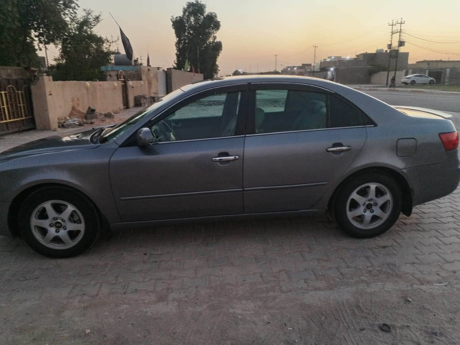 سلام عليكم سوناتا ٢٠٠٧ رقم كربلاء باسمي سيارة صبغ خمس قطع بدون حادث كير مكينه كفالة محرك ٦ سلندر السيارة خير من الله على ايدي السونار بالصور المكان بغداد حي البتول *********** يرحم والديكم كلشي ذاكر بالمنشور لا تتصل وتكطع كلبي  (السعر ٧٩ بيهة مجال  بسيط
