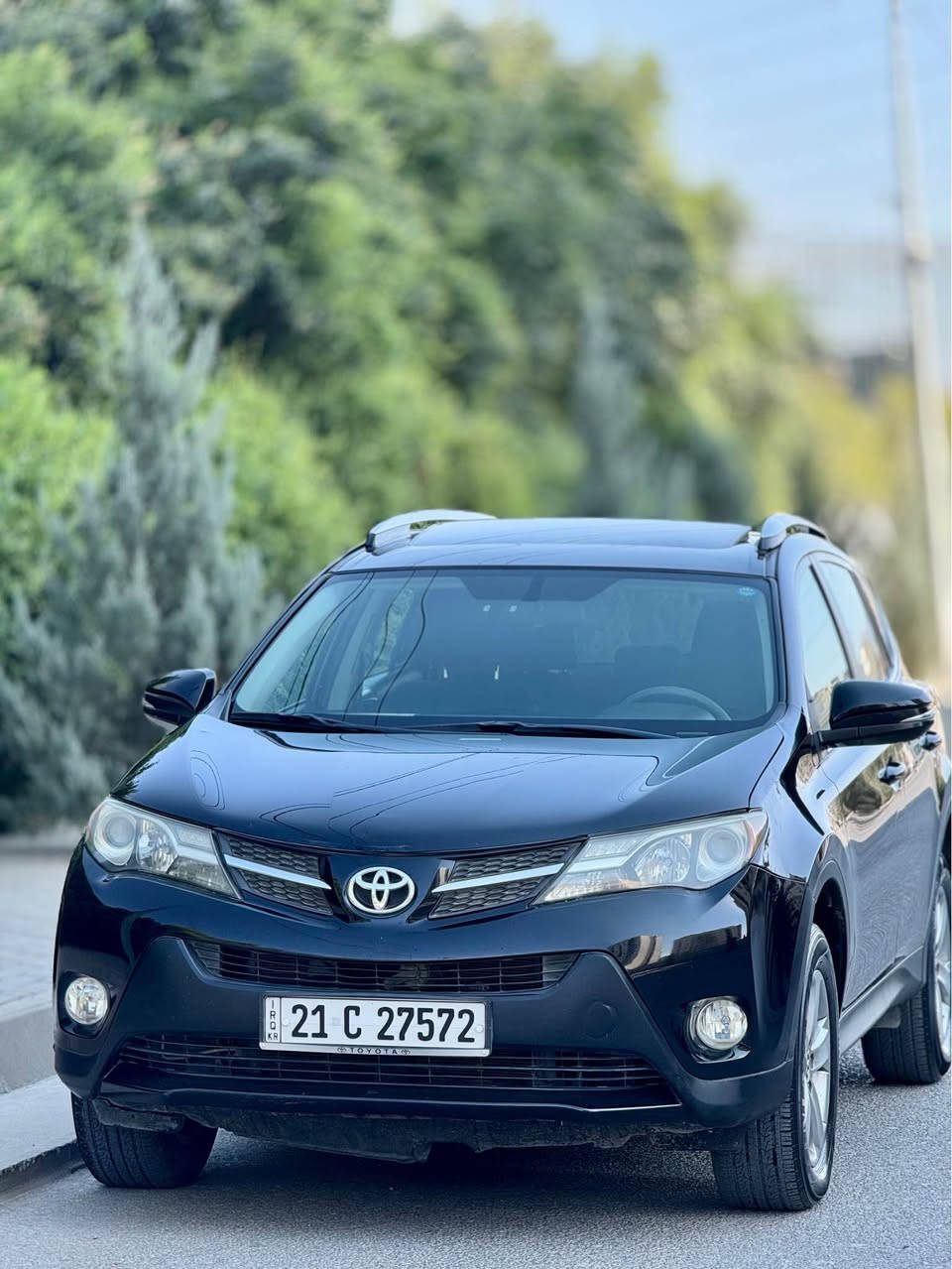 TOYOTA RAV4 2015 
توێتا ڕاڤ ٢٠١٥ xle 
بەس دەرگای سنوقی بۆیاخە یەک قرچی بچوکی هەیە تۆزێک وردەی هەیە فول فول مواسەفاتە ٨٨هەزار ڕۆشتوە گێڕو مەکینەو تەقەو ڕەقەی بە شەرتە تەحویلە خەڕامە بە شەرت 
*********** السليمانية, العراق
