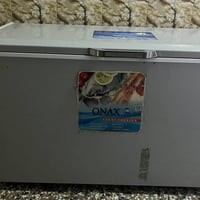 مجمده للبيع السعر350 احنه اخذناها ب550 استخدام اشهر نريد نبيعها لان ال...