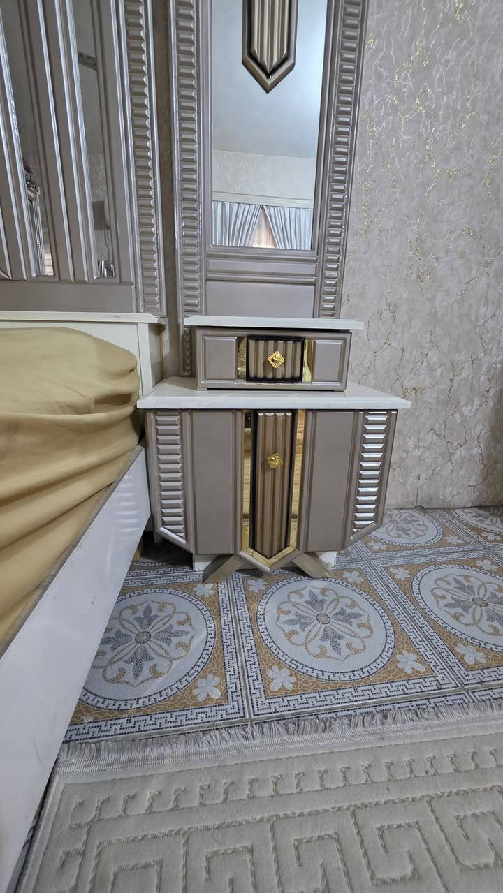 السلام عليكم
غرفه نوم نفرين صاج عراقي موديل تركي درجه اولئ
 سعره بلميونين 
مكاني كربلاء 
جديده الله شاهد مصارله هواي عندي
للي شراي يتصل
***********
