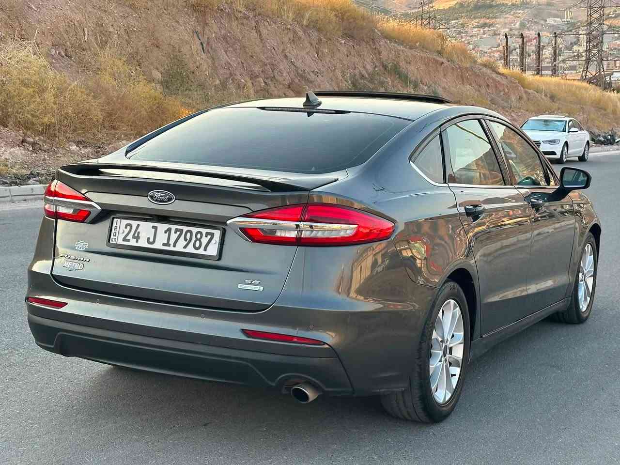 فورد فيوژن 2020 فول مواصفات محرك 4 سلندر حجم 1500 توربو .. ماشيه 80 الف .. كير ومحرك وتبريد وحداديه كله شرط .. بيها فقط ربع بوند صبغ .. سعر 105 ومجال مكاني دهوك 
***********
***********
