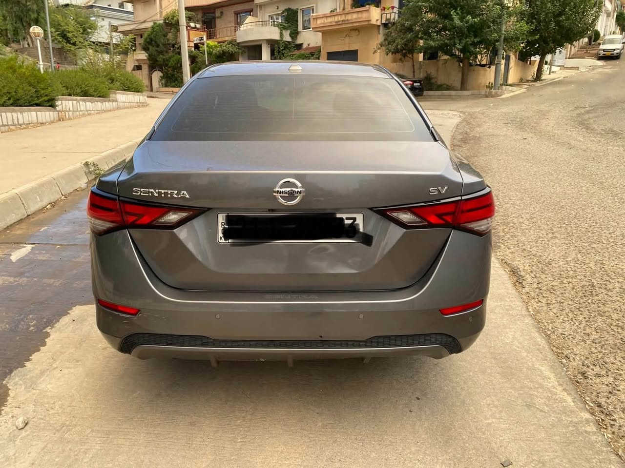 سلام وعليكم نيسان سينترا للبيع موديل (٢٠٢٢)گير مكينه بشرط ممفتوح ماشيه ١١٨ بس بي قطعتين صبغ يم سايق شويه لازم داخل وبي كولش قليل حالوب سعر ١١٠$وبيه مجال قليل للستفسار اتصل ***********
