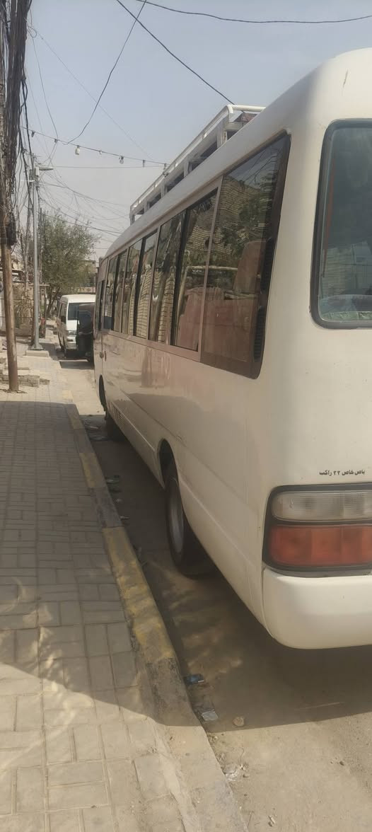 السلام عليكم كوستر 14 رقم سليمانيه 
كير محرك خير من الله تبريد محور فقط الاكسنت بي ونه
خفيفة كشن ستاركس 
السعر 265 وبي مجال قليل
العنوان بغداد ***********
