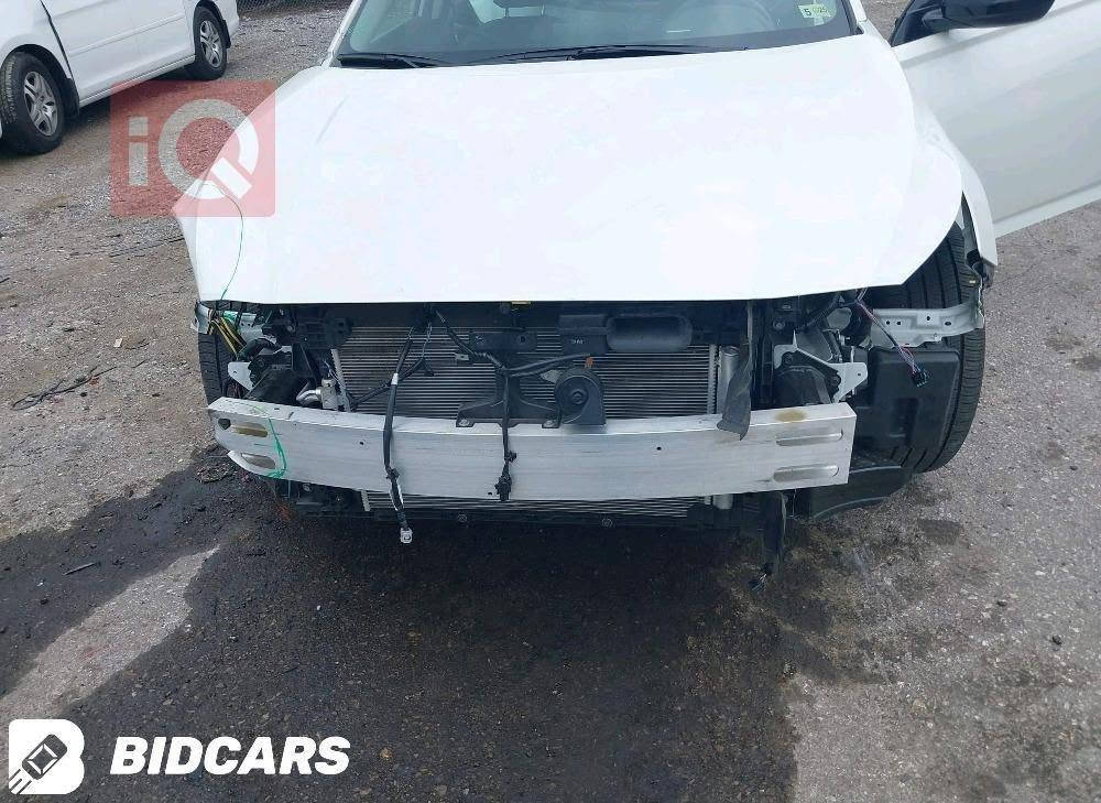 � نيسان ألتيما 2023 SR
🔹 اللون: ابيض 
🔹 الضرر: تعديل بارد  مكانين صغار بارد PDR جاملغ وبونيد
🔹 الإيرباك: سليم 
🔹 كشنات  جلد 
🔹 رادار أمامي
🔹 رادار خلفي 
🔹 رادار جانبي (بالمرايات)
🔹 شاشة وسط Apple CarPlay
🔹 تشغيل عن بُعد + بصمة
🔹 الممشى: 40 ألف ميل
🔹 رقم سليمانية باسمي
🔹 بطاقة بانزين بيها
سعر (180)
تغليف ارضيات وكشنات

مكان سياره كركوك رقم موبايل ***********
