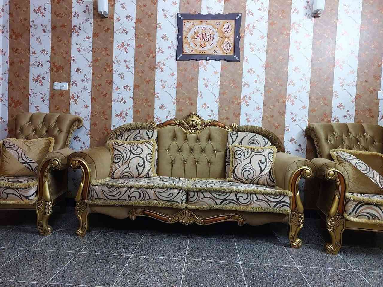 سلام عليكم
تخم عراقي لون بيجي ١٠ مقعد نظافتة مثل مواضح بالصور مع ٣ طبلات نفس الحجم سعر ٧٠٠ الف
والتخم الثاني لون جوزي تركي بي مخزن ٧ مقعد سعر ٥٠٠ الف
مكاني الرصافة ***********
