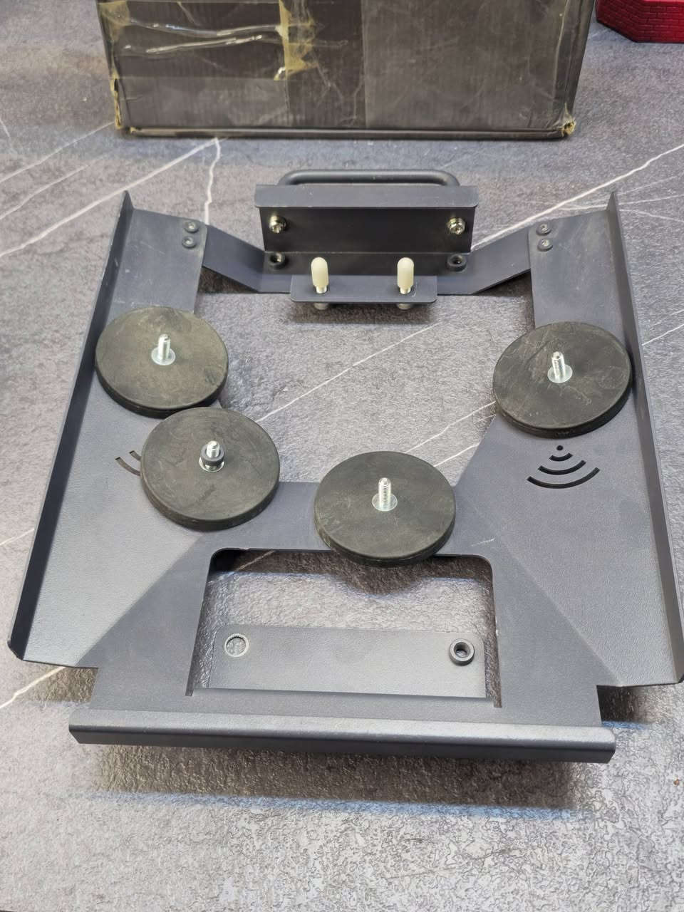 ستارلينك ميني • قاعدة مغناطيسية • سقف السيارة