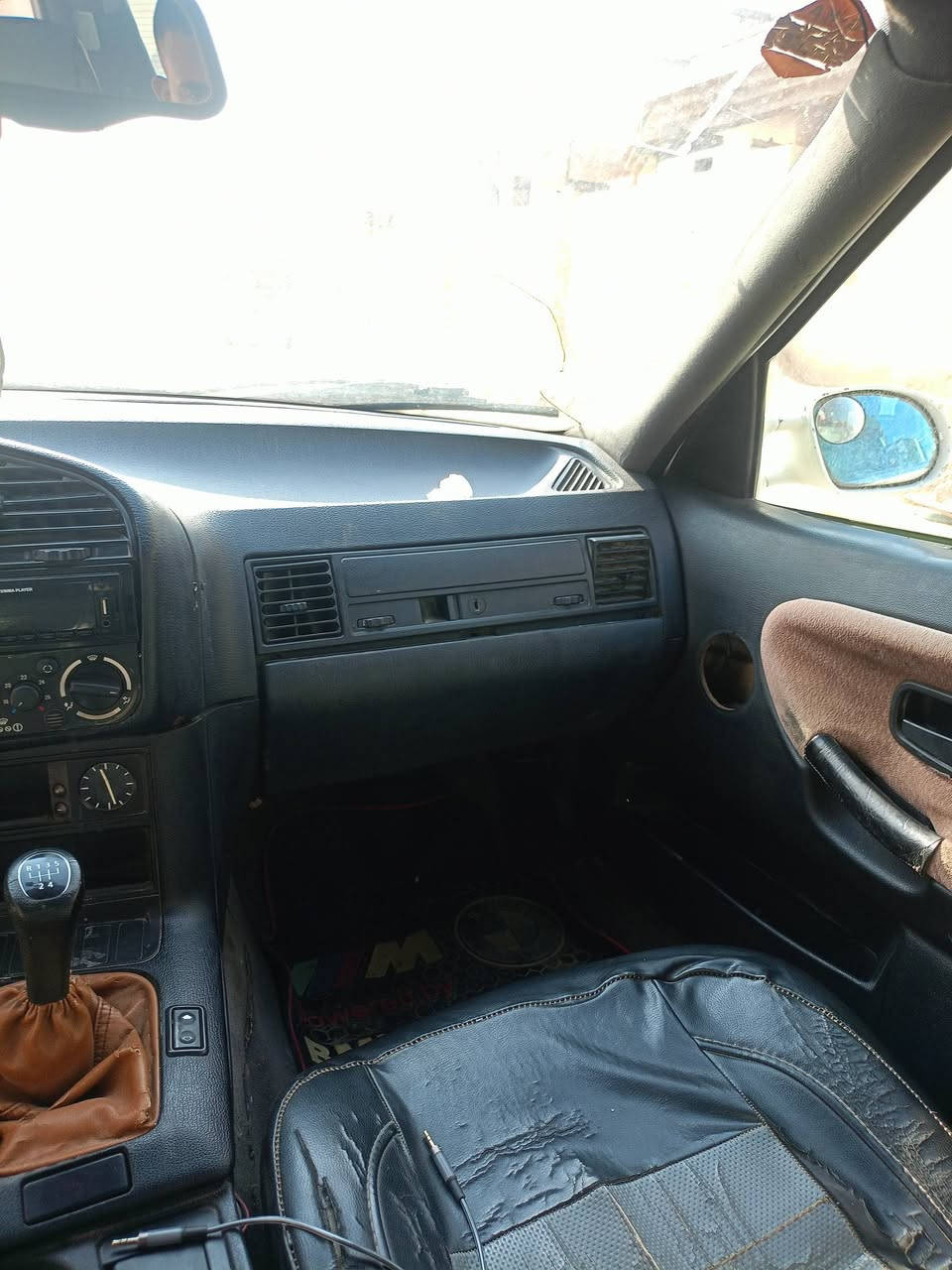 E36 • مكينة مسكرة • رقم انكليزي